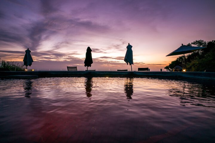 Pool 106 of 199