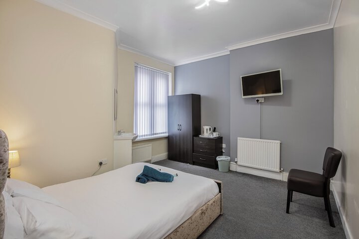 Room 18 of 23