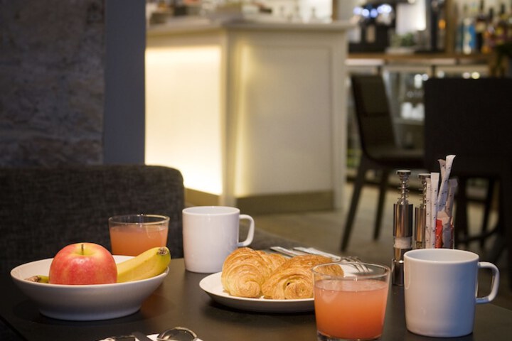 Breakfast/Coffee Service 39 of 63