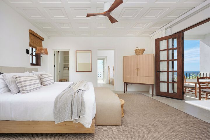 Room 105 of 1000