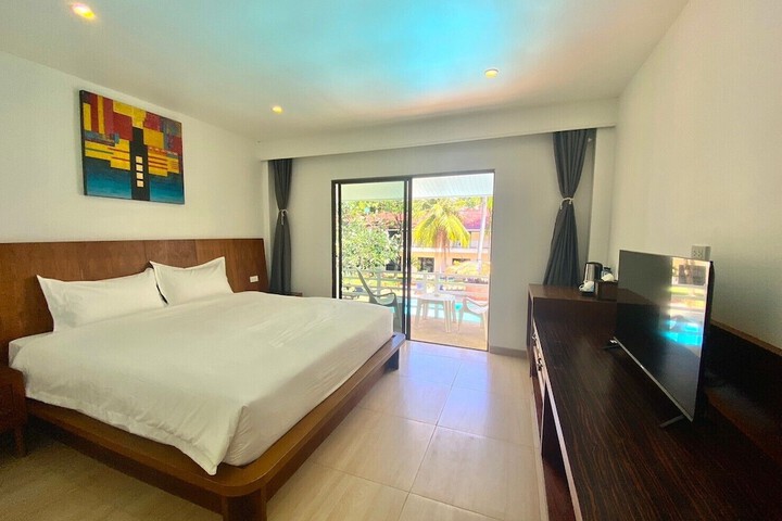 Room 5 of 56