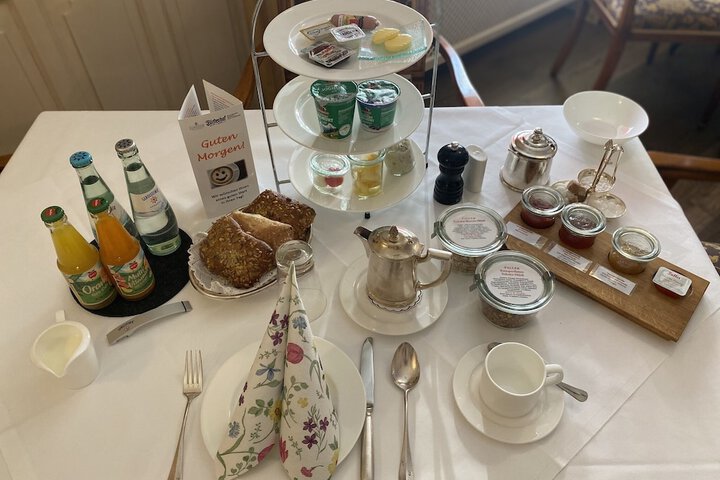 Breakfast/Coffee Service 46 of 92