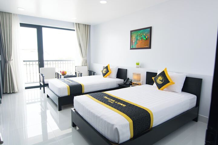Room 25 of 113