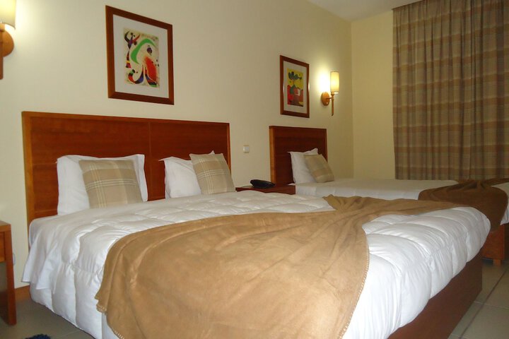 Room 8 of 38