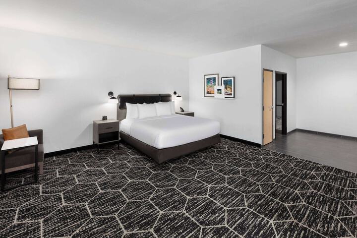 Room 20 of 37