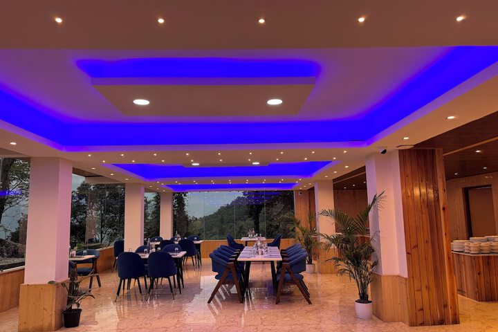 Dining 60 of 67