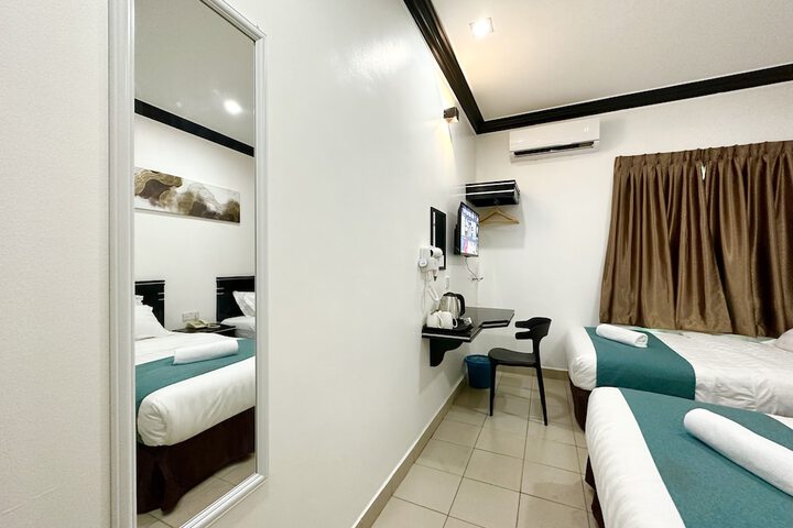 Room 5 of 36