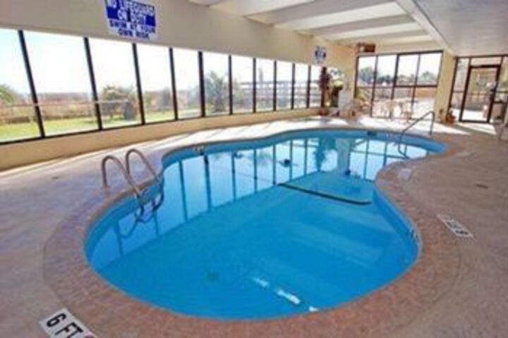 Pool 14 of 20