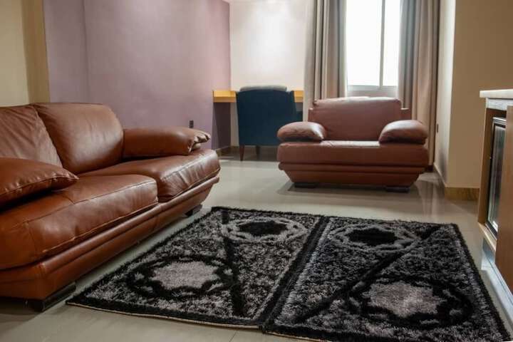 Room 14 of 28