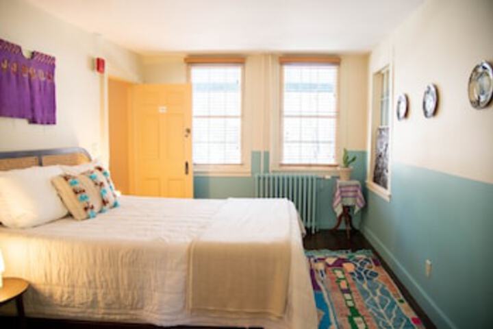 Room 28 of 126
