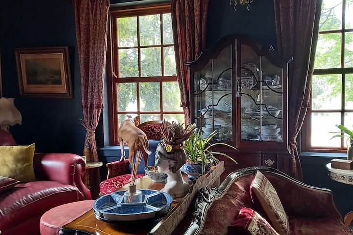 Lounge 125 of 159