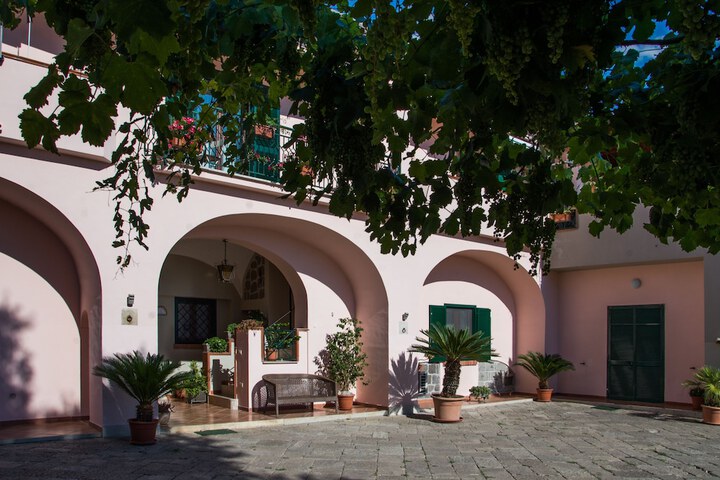 Exterior Photo