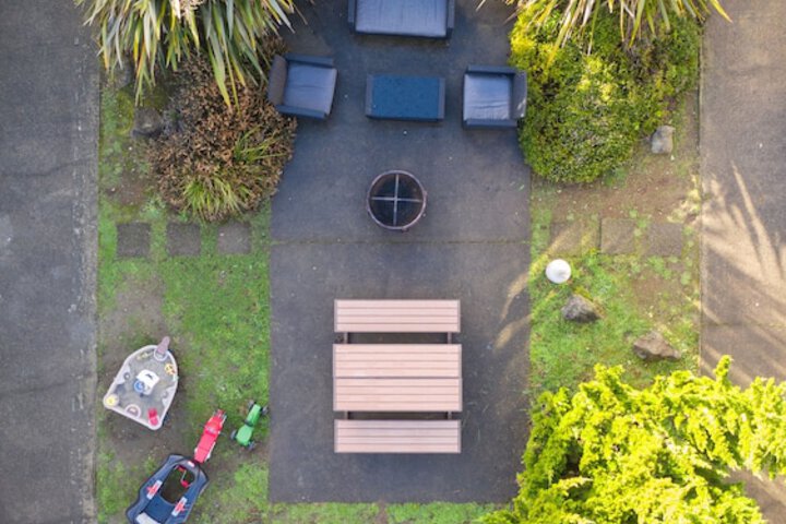 Hotel Exterior 122 of 129