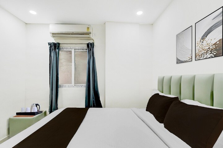 Room 18 of 25