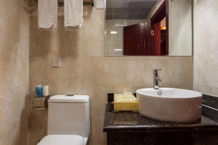 Sunshine Hotel