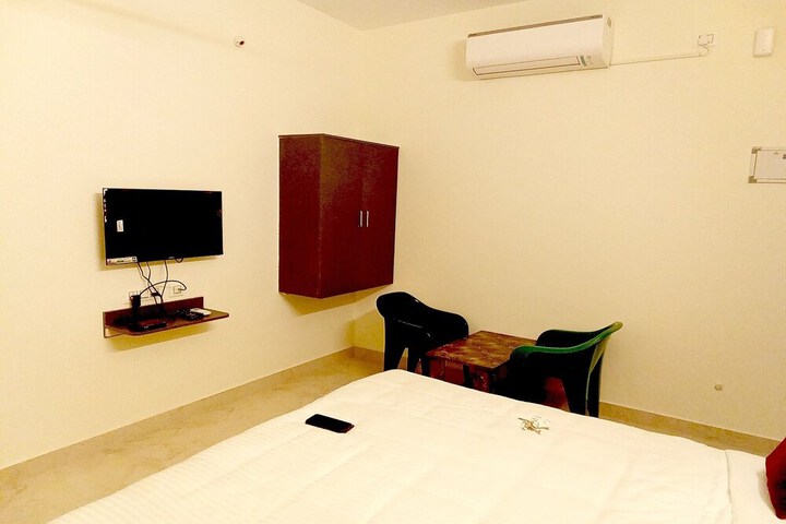 Room 5 of 5
