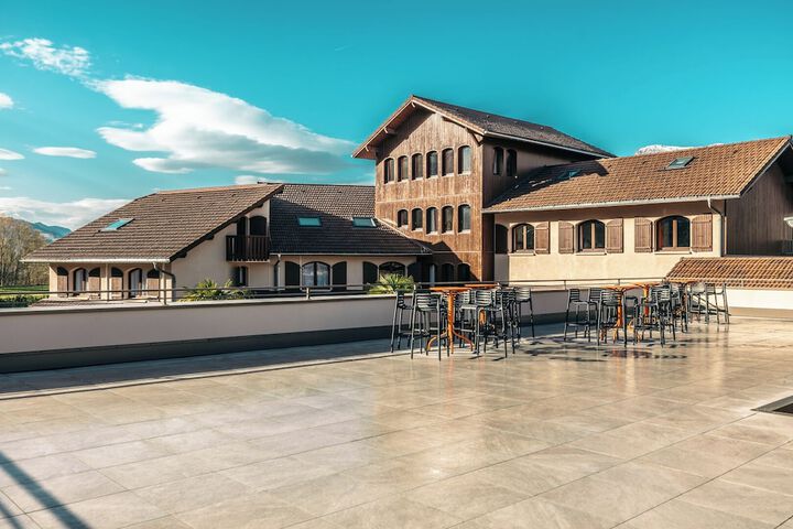 Terrace/Patio 142 of 144