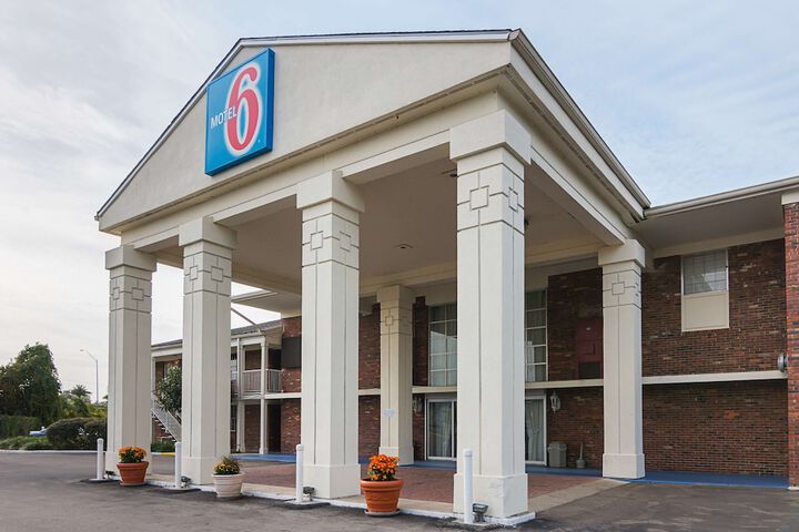 Motel 6 Ocala FL Conference Center Ocala | Bookonline.com