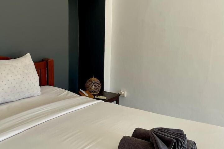 Room 10 of 22