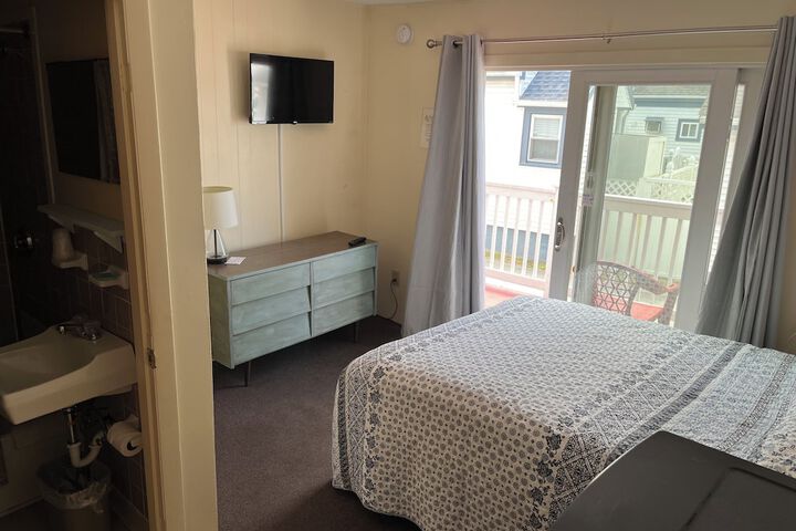 Room 41 of 93