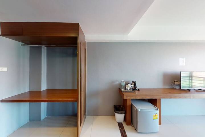 Room 75 of 181