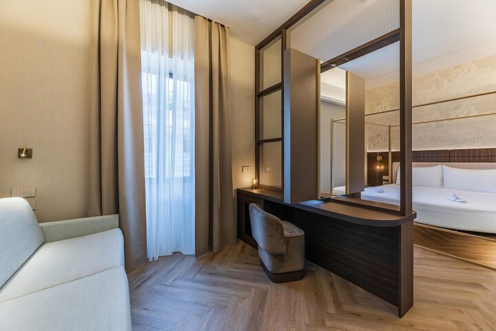Room 32 of 110