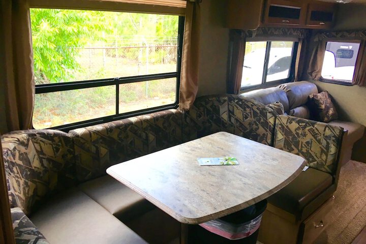 Room 18 of 115