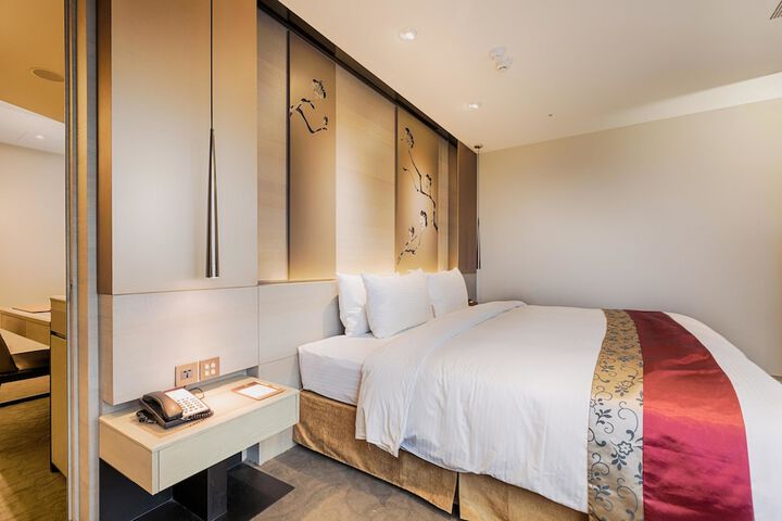 Room 21 of 105