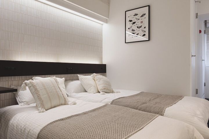 Room 9 of 53
