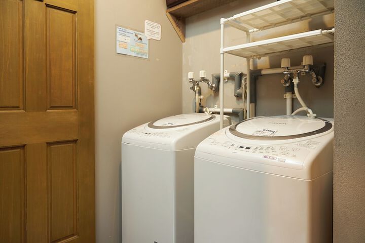 Laundry 22 of 41