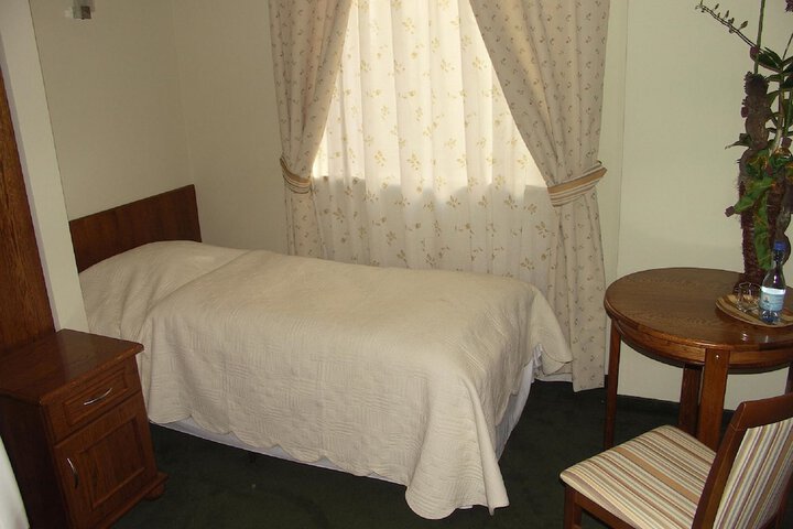 Room 11 of 31