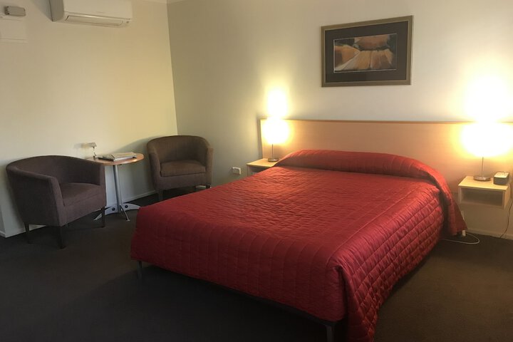 Room 11 of 39