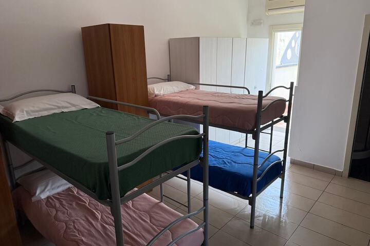 Room 29 of 61