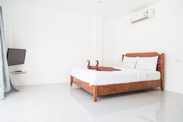 Room 39 of 353