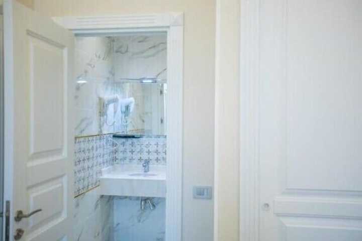 Room 36 of 52
