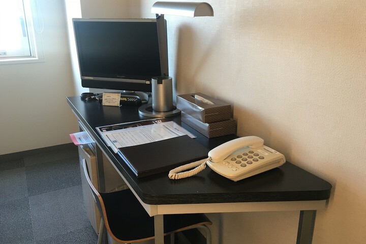 Room 5 of 40