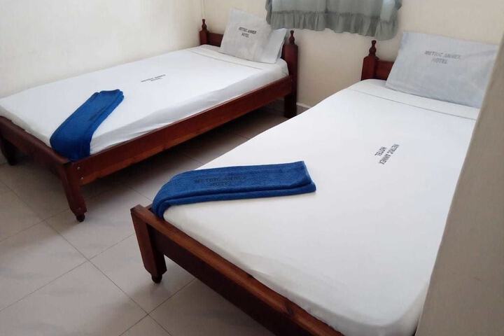 Room 3 of 18