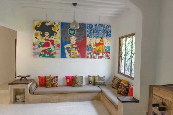 Room 37 of 89
