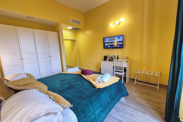 Room 19 of 36