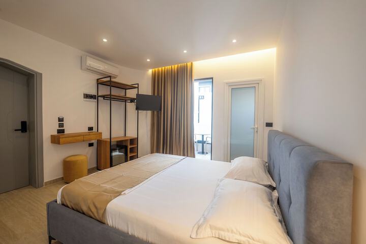 Room 40 of 74