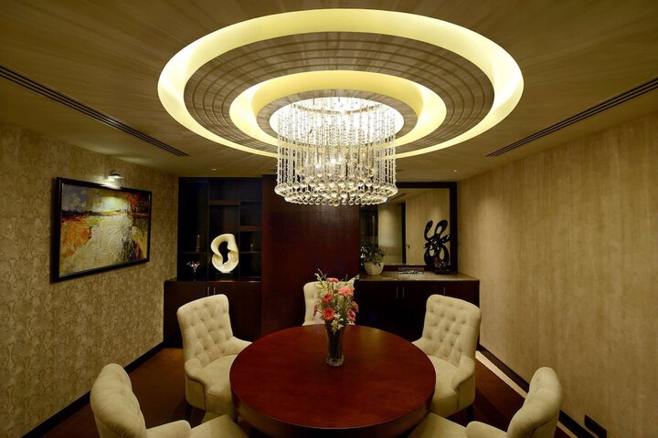 Room 13 of 74