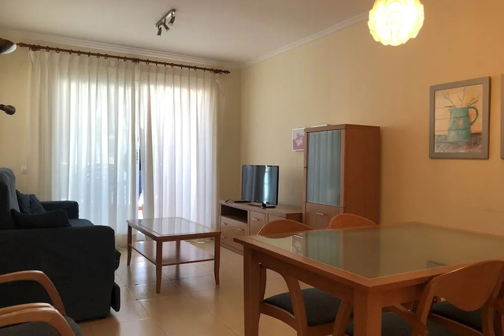 Room 4 of 17