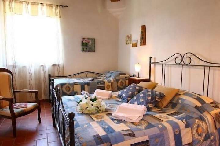 Room 5 of 61