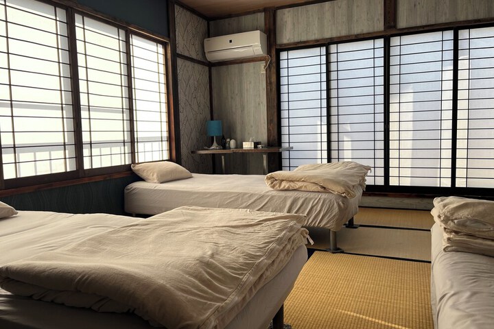 Room 49 of 172