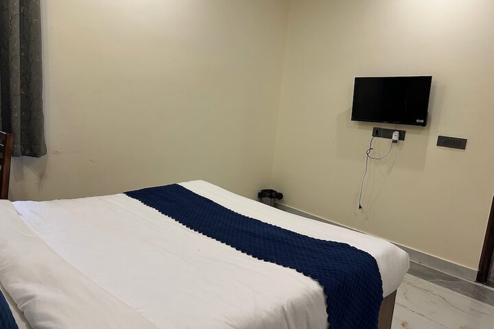 Room 10 of 21