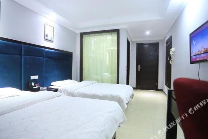 Shuicheng Bandao Hotel