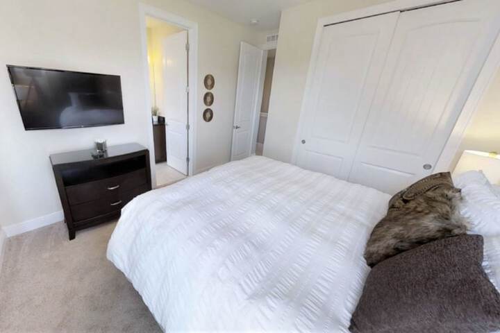Room 10 of 52