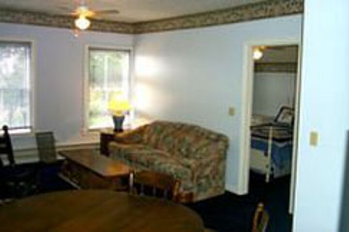 Room 9 of 19
