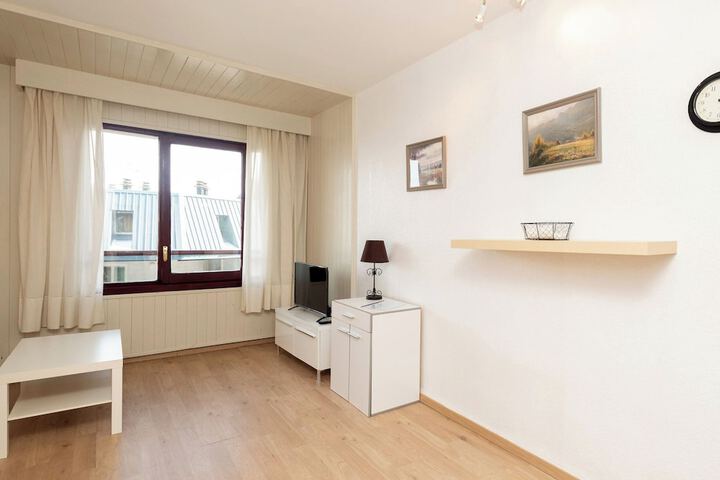 Room 16 of 47