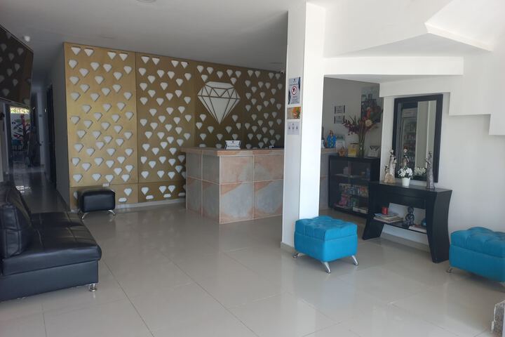 Image of Hotel Diamonds